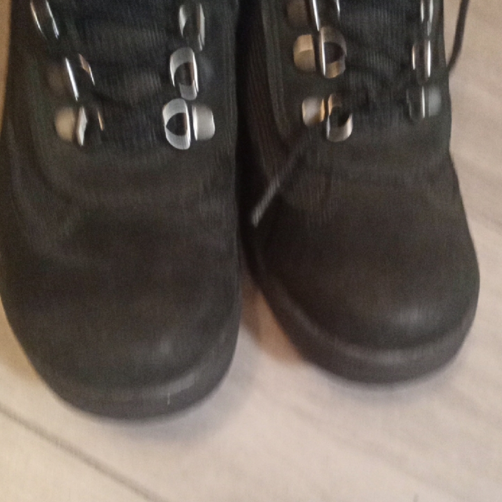 Timberland Men's 4.5 Black Hiking Boots - Picture 5 of 7
